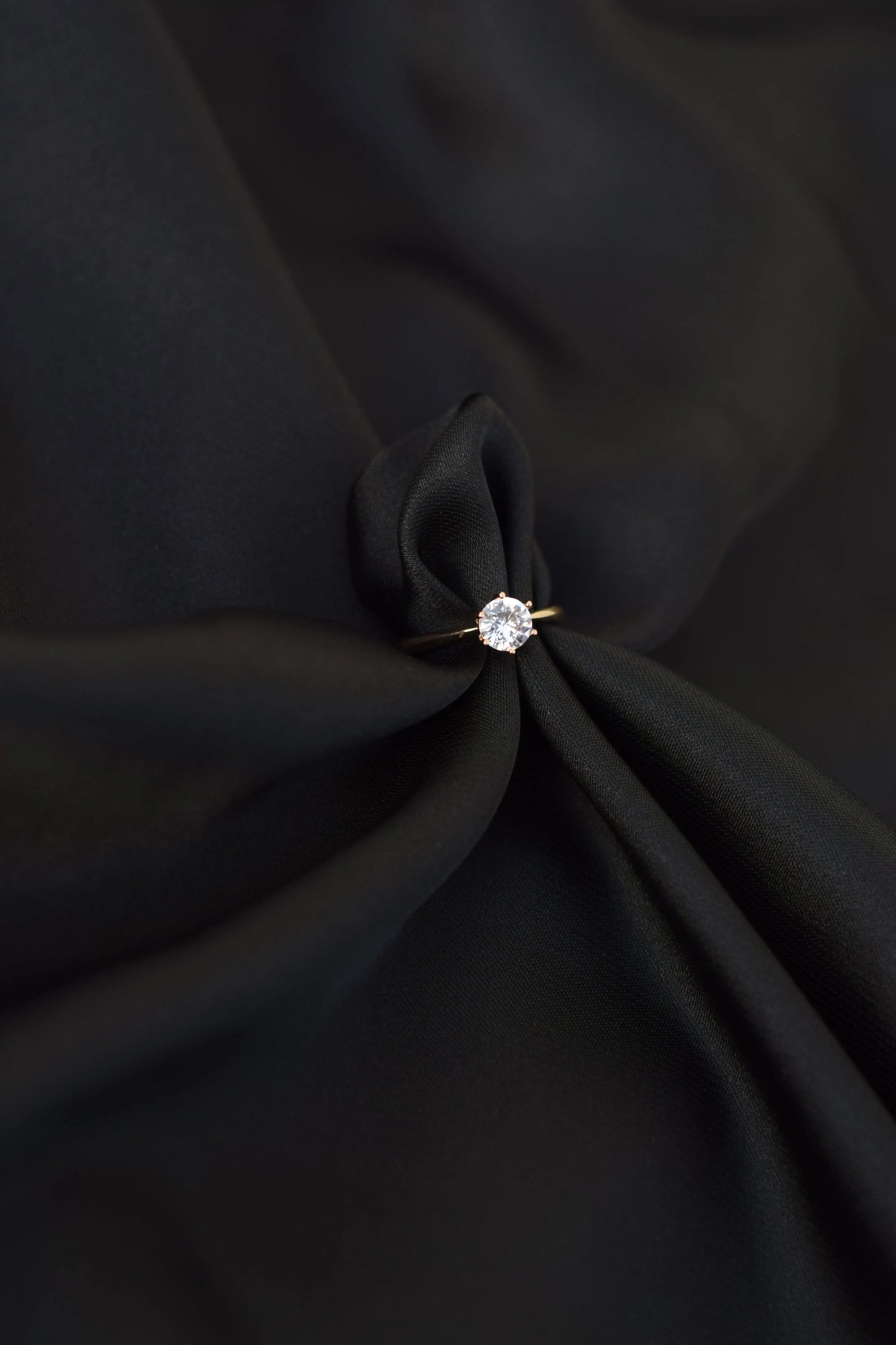 Round Cut Diamond Ring The Last One